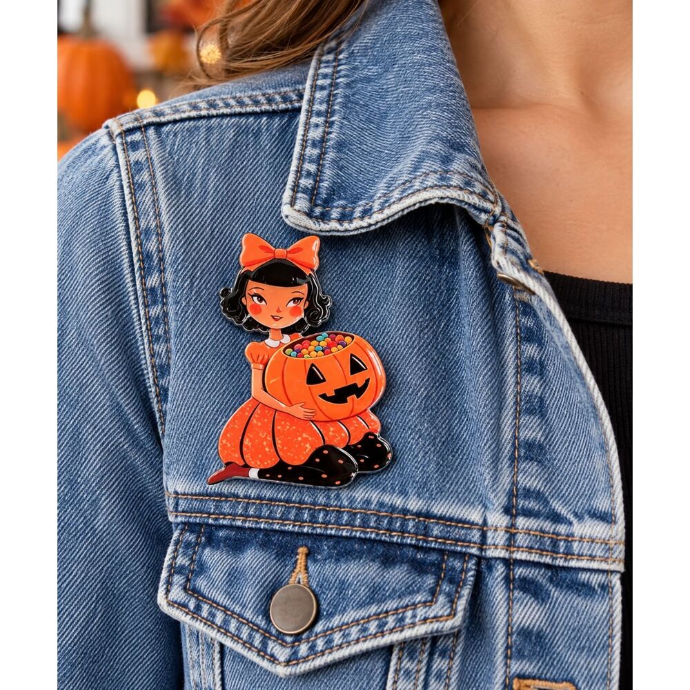 Retro Halloween Pumpkin Girl Acrylic Brooch Pin Vintage Style Trick or Treat
